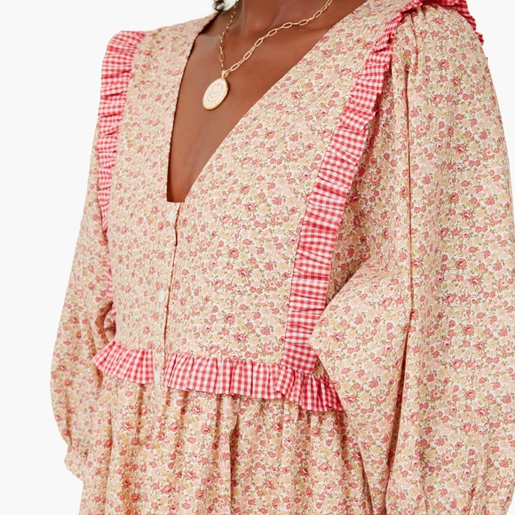 Tuckernuck: Multi Floral Mia Dress by Hyacinth House - Picture 2 of 5